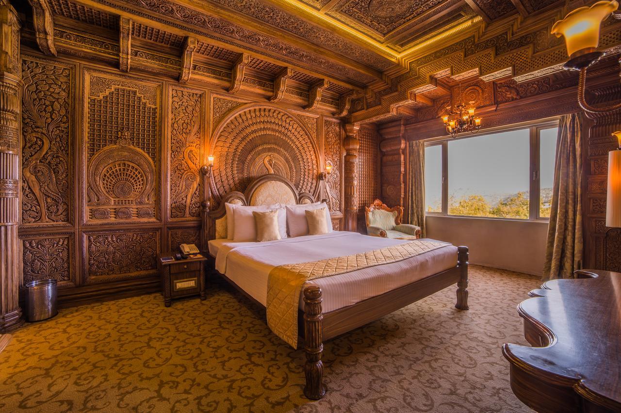 Ramoji Film City- Sitara Luxury Hotel Pedda Ambarpet Exterior foto